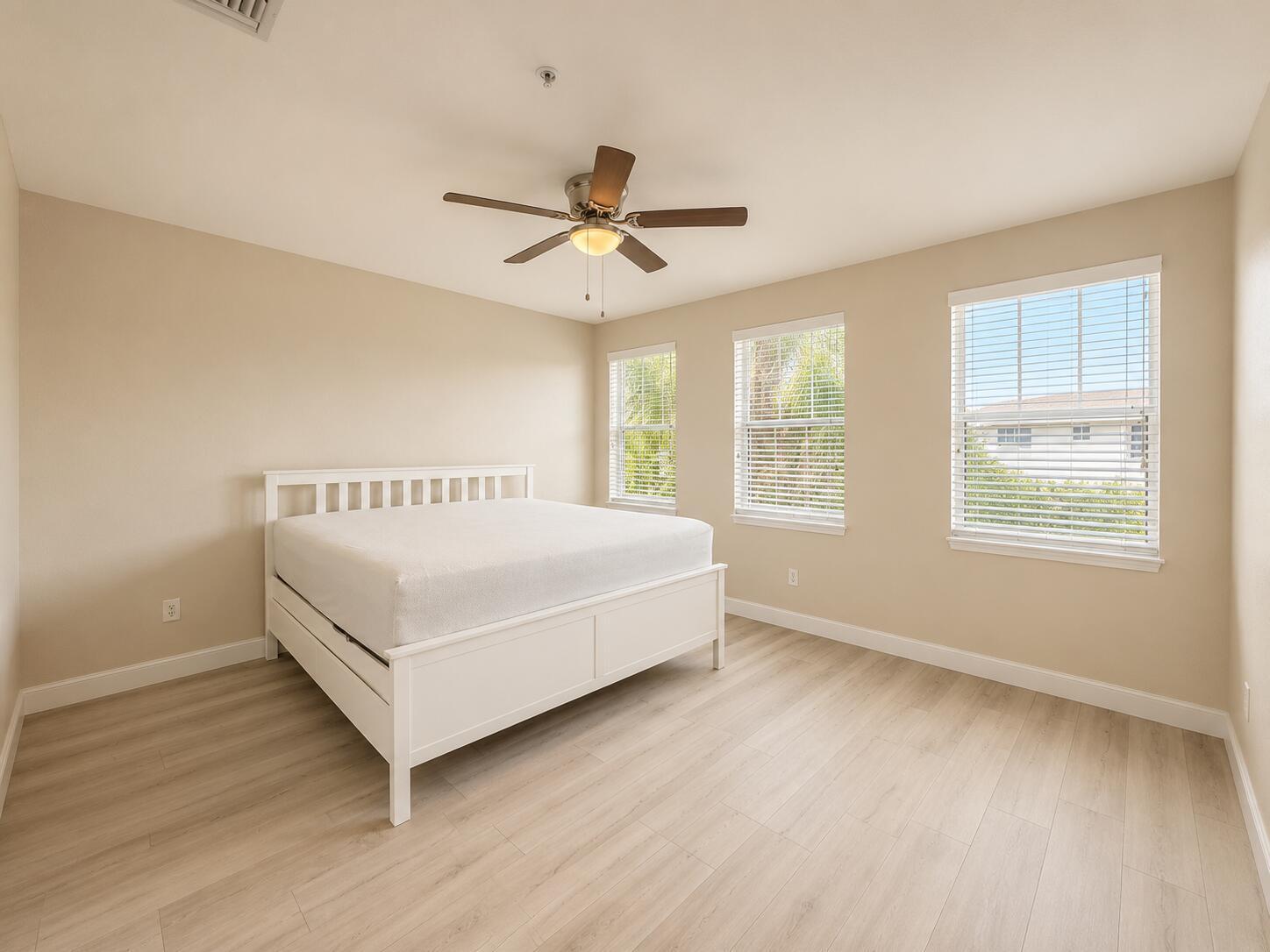 780 Marina Del Ray Lane # 4, West Palm Beach FL 33401 photo 4