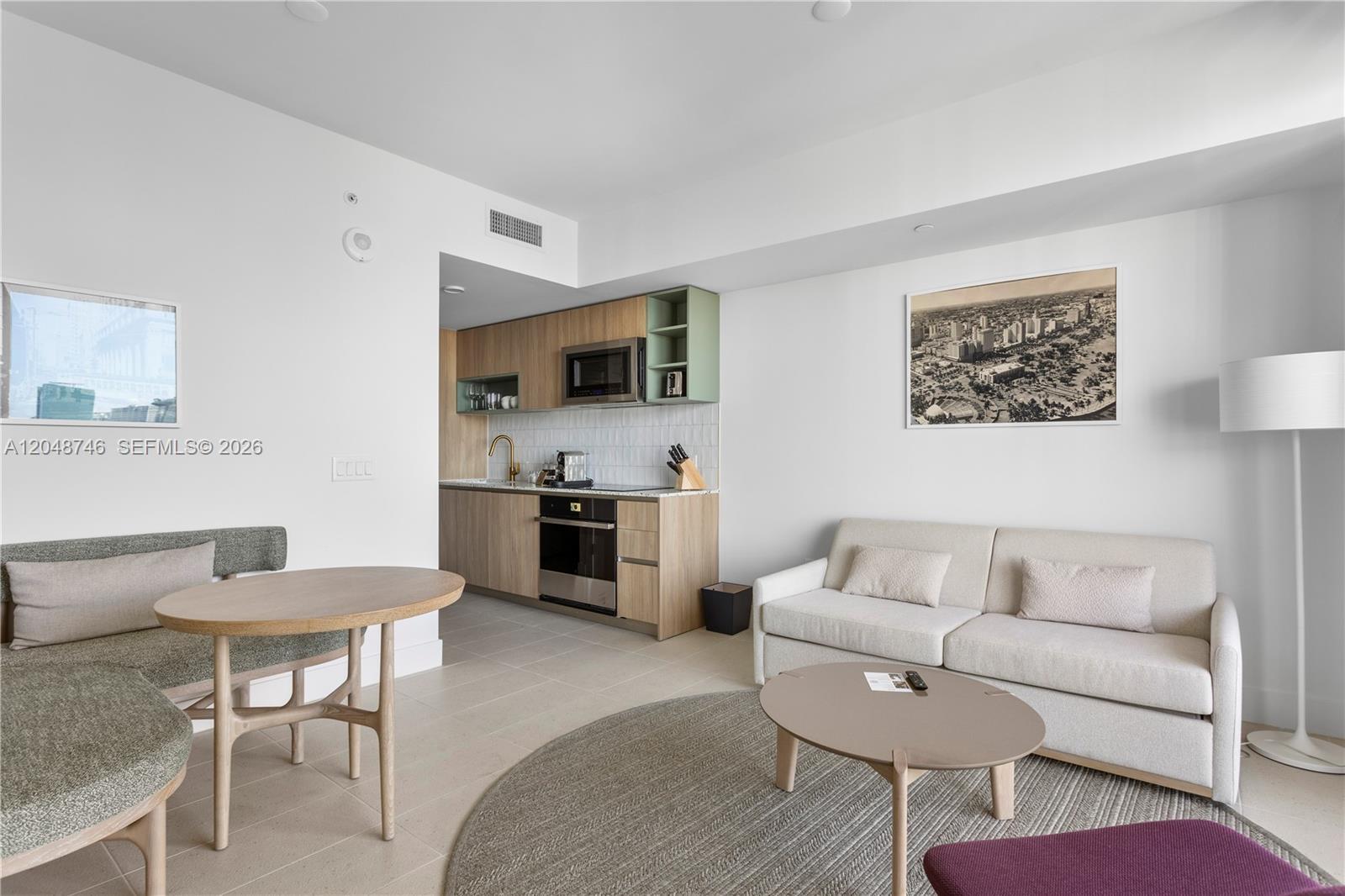 601 NE 1st St # 3907, Miami FL 33132 photo 4