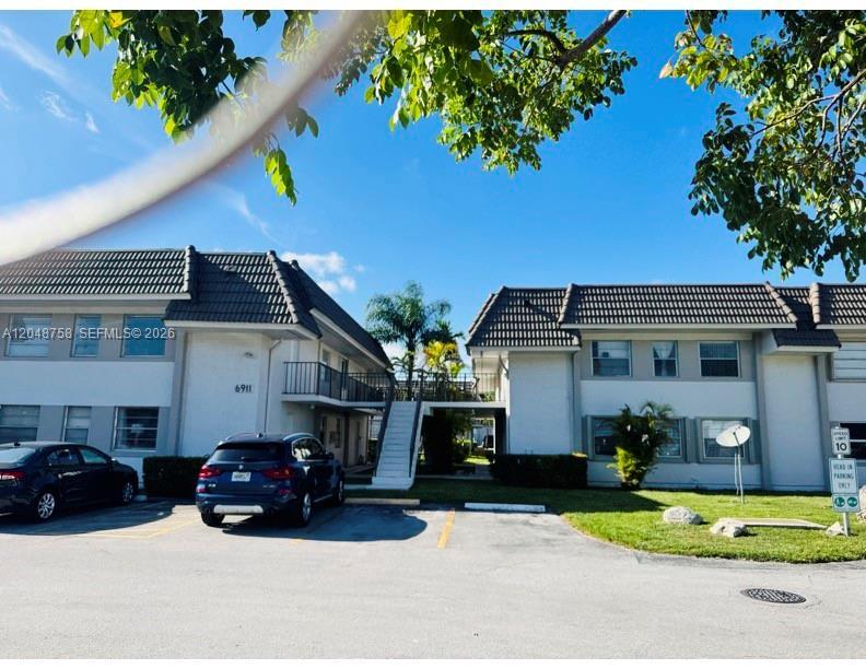 6901 SW 129th Ave # 4, Miami FL 33183 photo 2