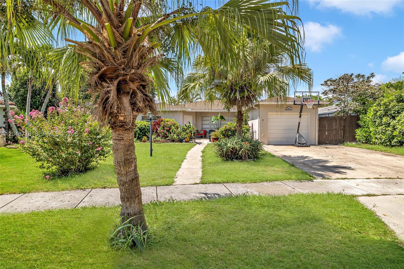 5045 SW 10th St, Margate FL 33068 photo 2