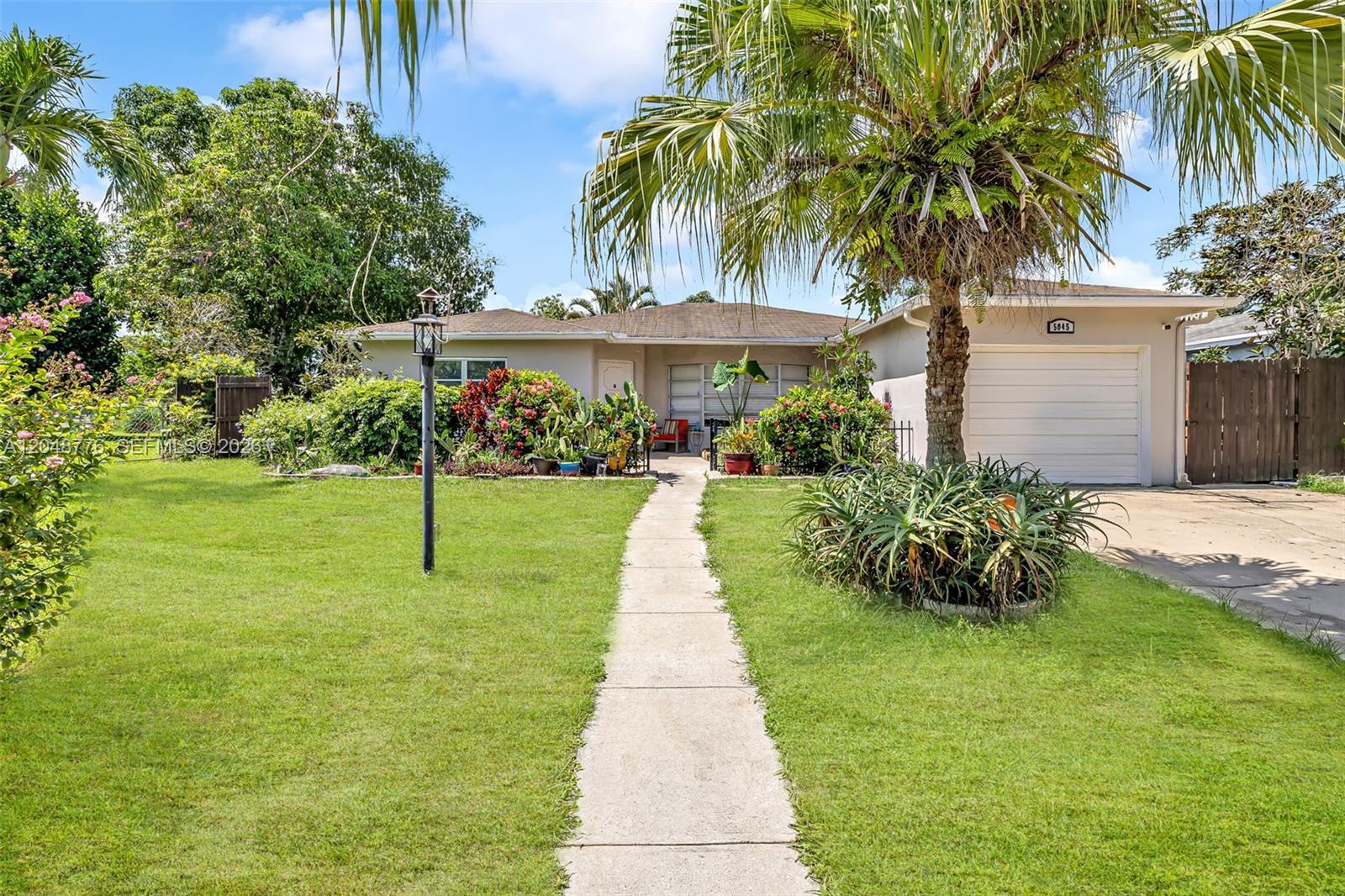 5045 SW 10th St, Margate FL 33068 photo 5