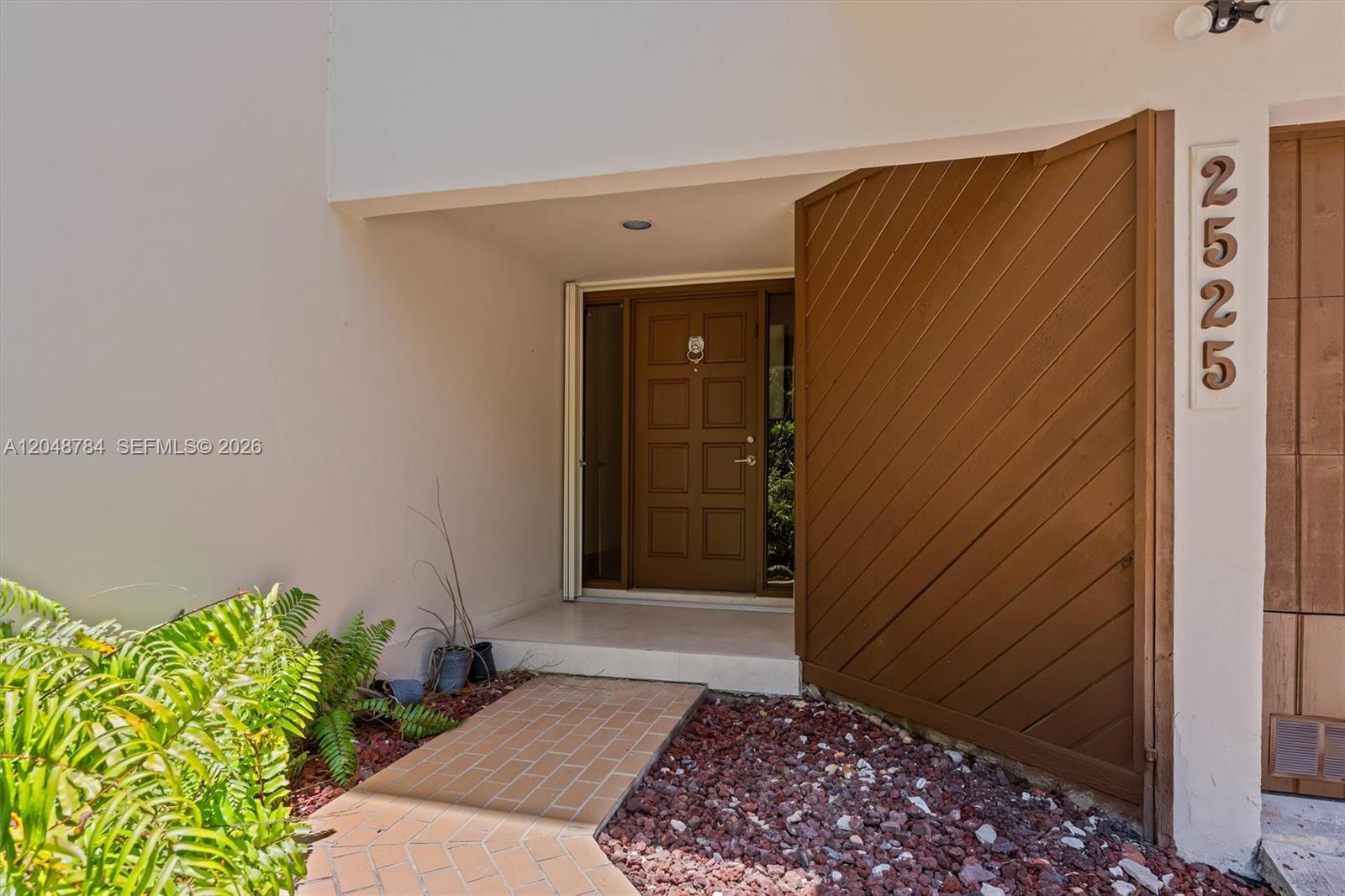 2525 NE 135th St # 2525, North Miami FL 33181 photo 3