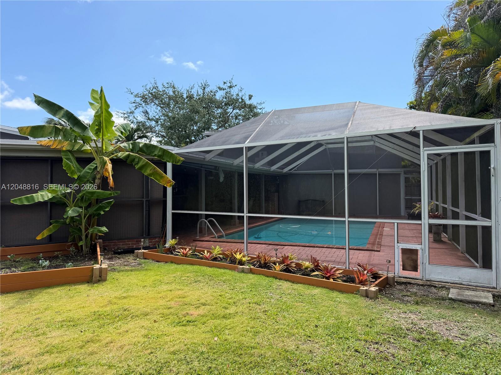 13200 SW 83rd Ave, Pinecrest FL 33156 photo 2