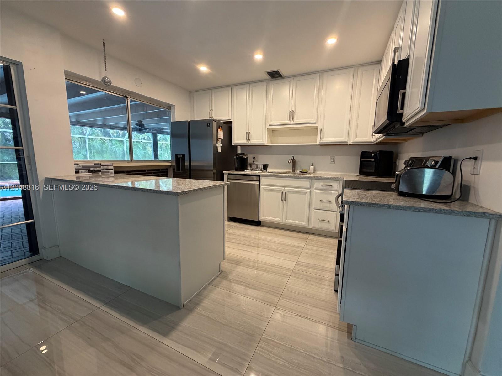 13200 SW 83rd Ave, Pinecrest FL 33156 photo 4