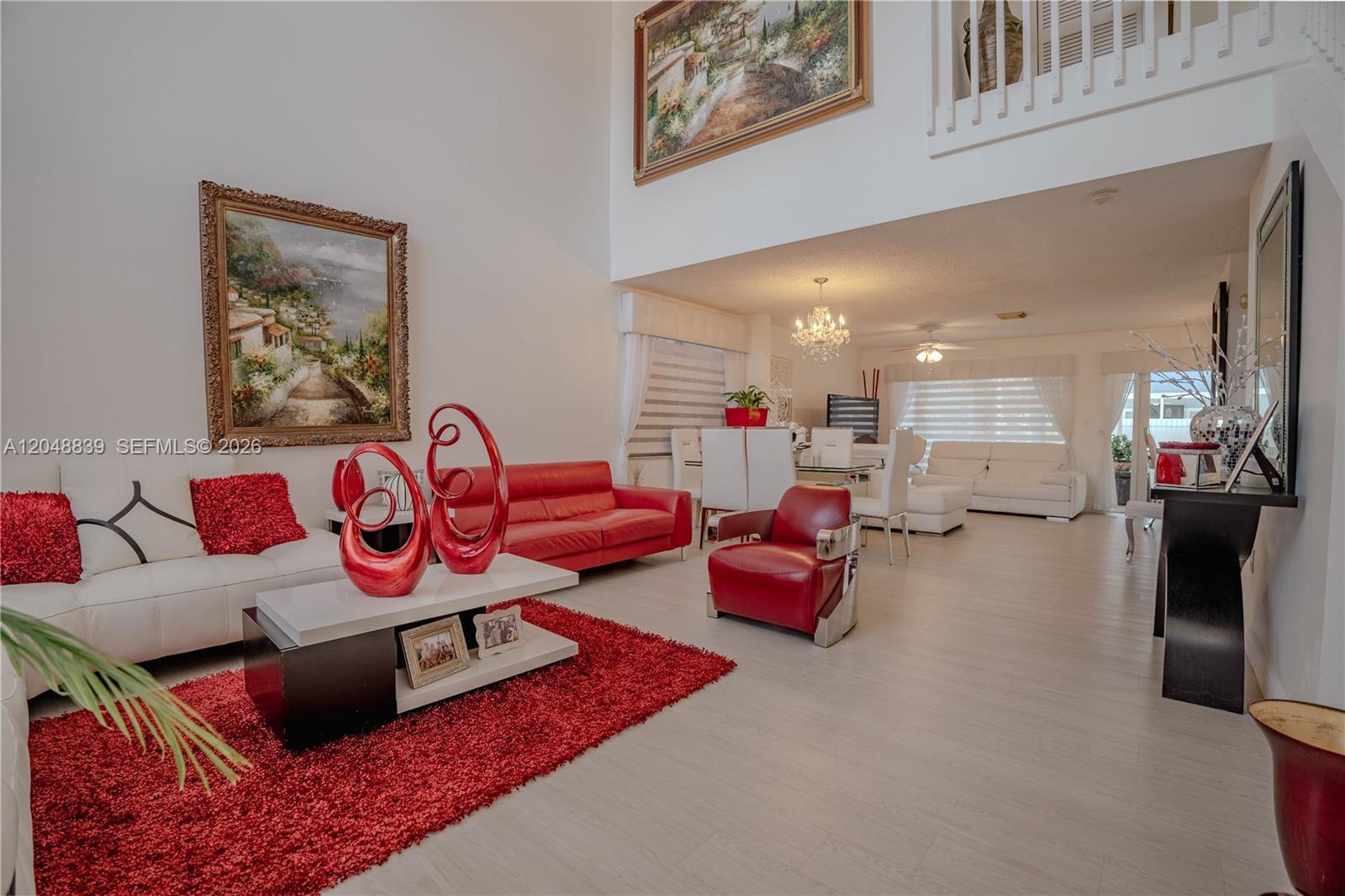 19702 NW 84th Pl, Hialeah FL 33015 photo 2