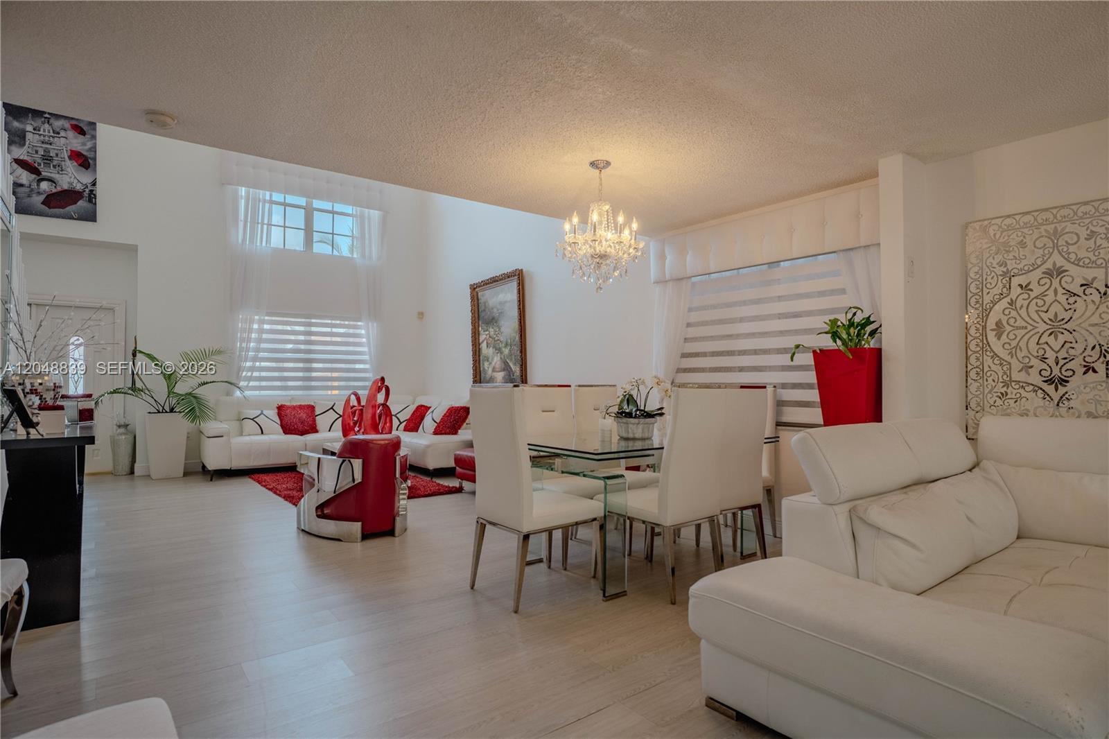 19702 NW 84th Pl, Hialeah FL 33015 photo 3