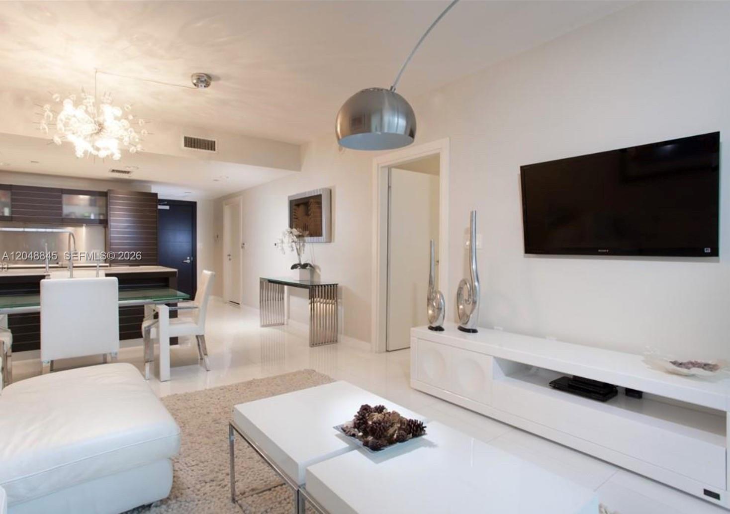 200 Biscayne Boulevard Way # 3209, Miami FL 33131 photo 2