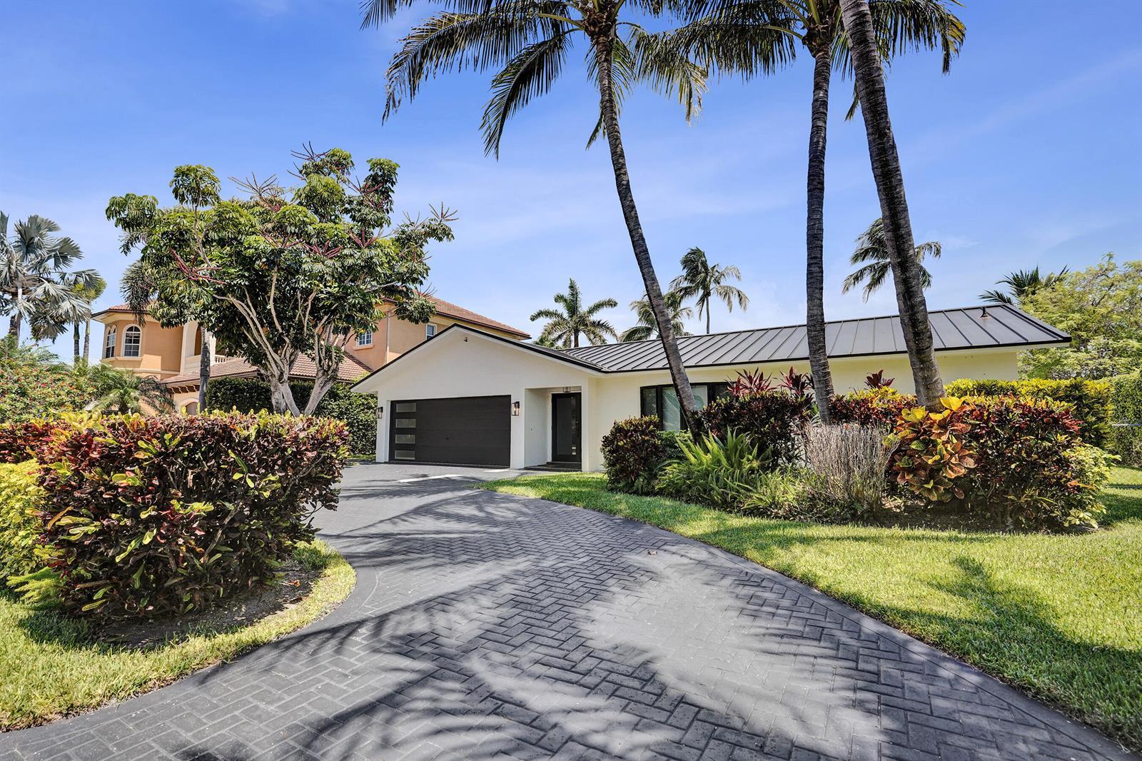 933 Banyan Drive, Delray Beach FL 33483 photo 2