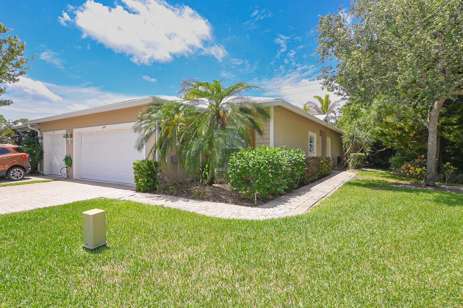 649 NE Bent Paddle Lane, Port St. Lucie FL 34983
