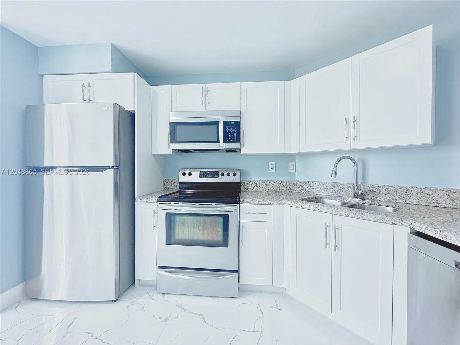 10014 Hammocks Blvd # 4, Miami FL 33196