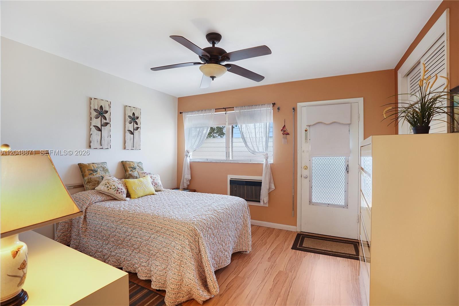 820 SW 11th Ave # 18B, Hallandale Beach FL 33009 photo 4