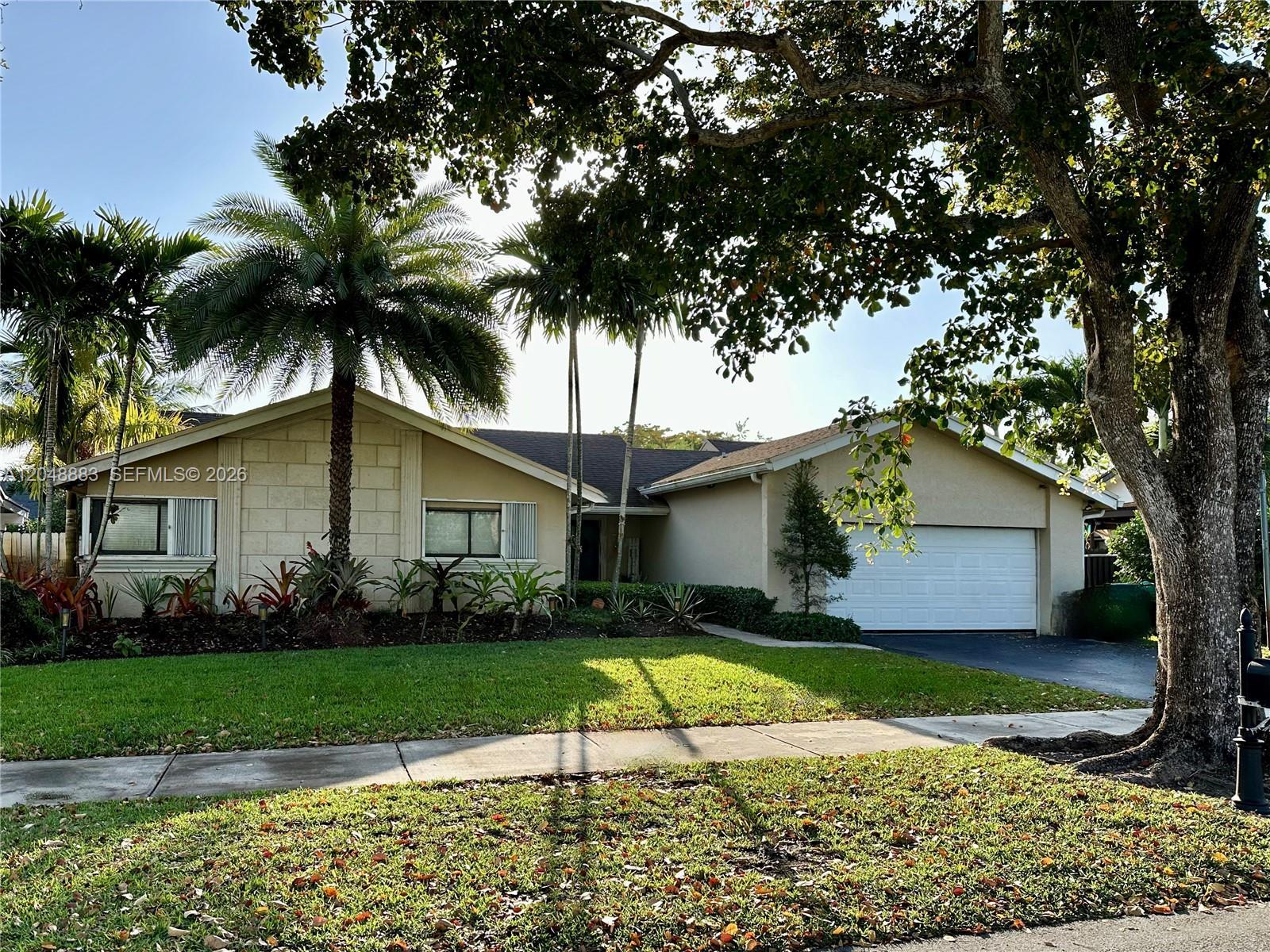 9013 SW 102nd Pl, Miami FL 33176