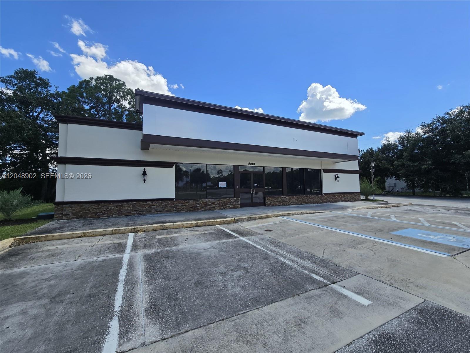 8801 20th St, Vero Beach FL 32966 photo 5