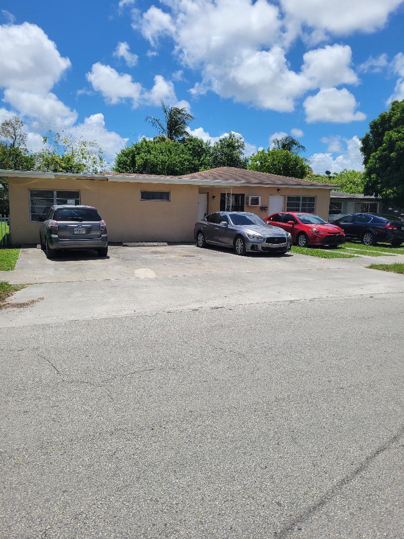5918 N Wiley Street # b, Hollywood FL 33023