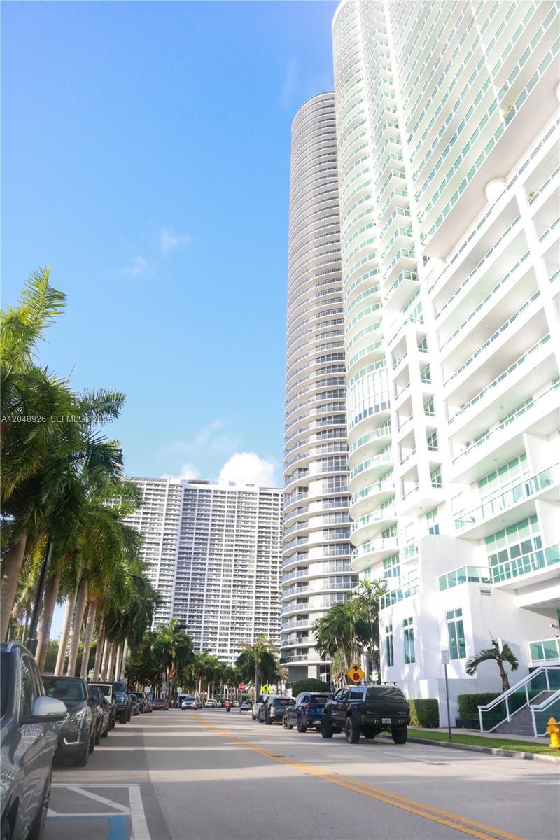 1750 N Bayshore Dr # 3611, Miami FL 33132 photo 2