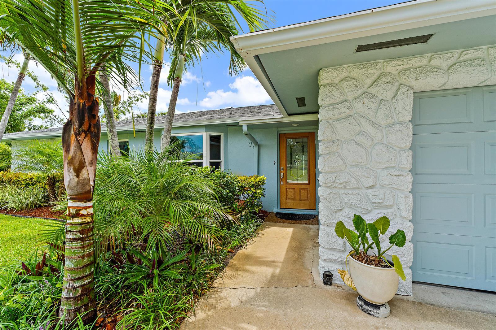 76 Wingo Street, Tequesta FL 33469 photo 5
