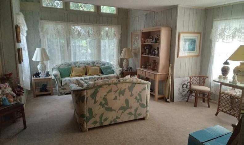596 Greenwood Drive, Jupiter FL 33458 photo 3