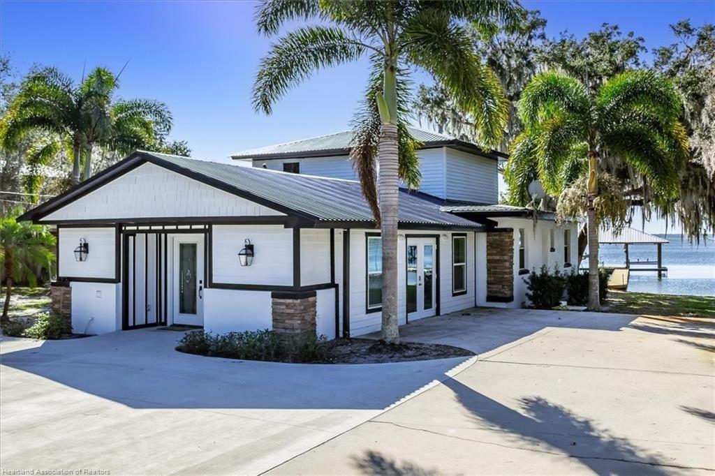 564 Lake June Road, Lake Placid FL 33852