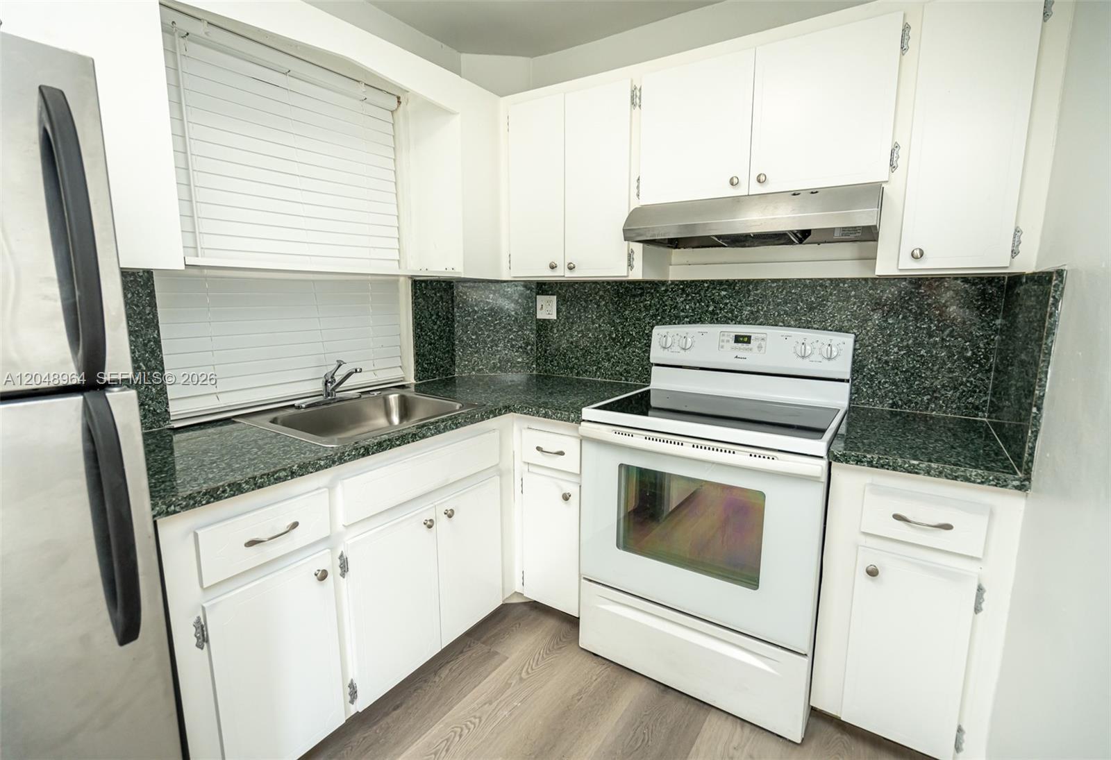 810 Salzedo St # 10, Coral Gables FL 33134 photo 5