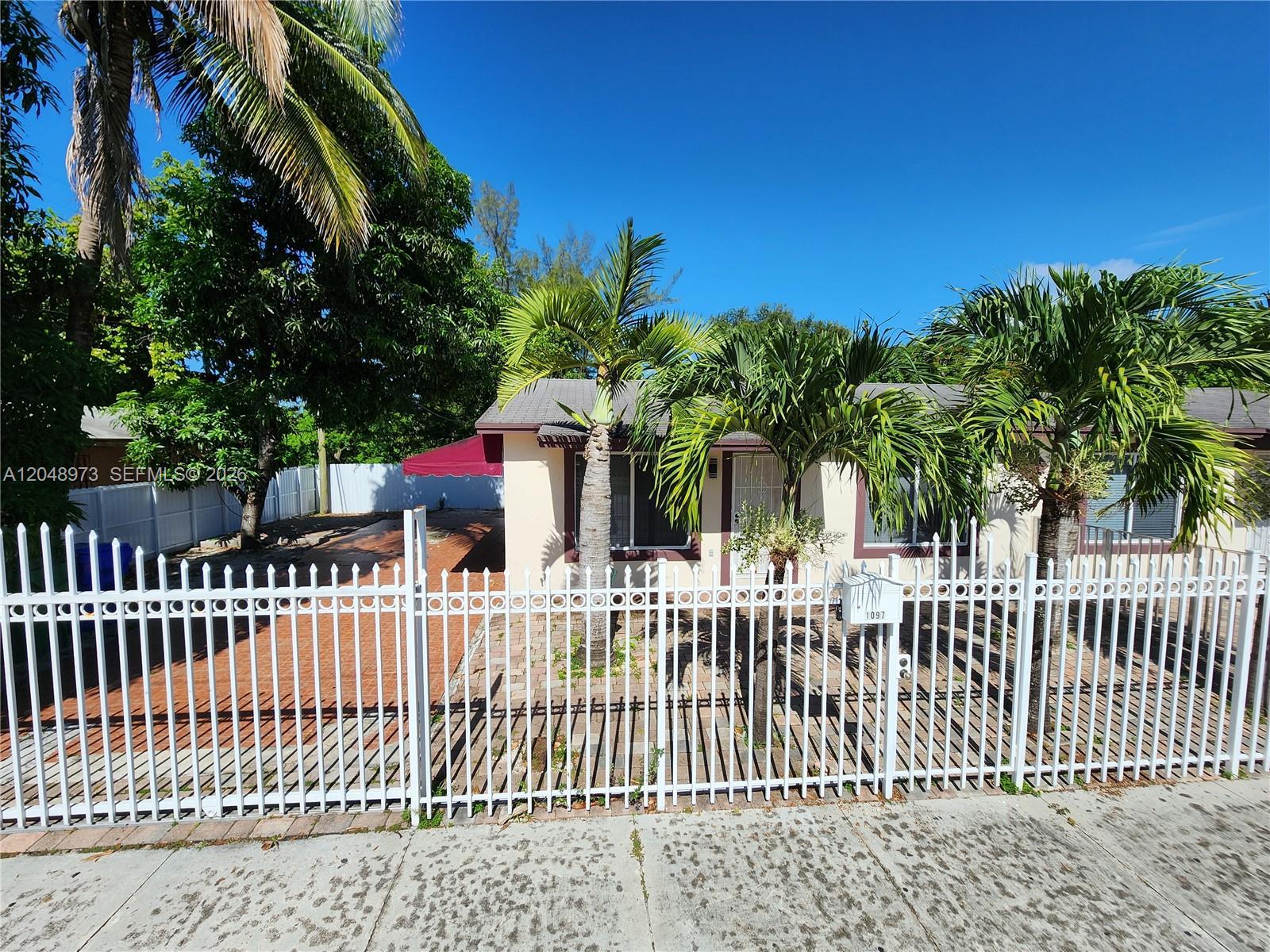 1097 NW 38th St, Miami FL 33127