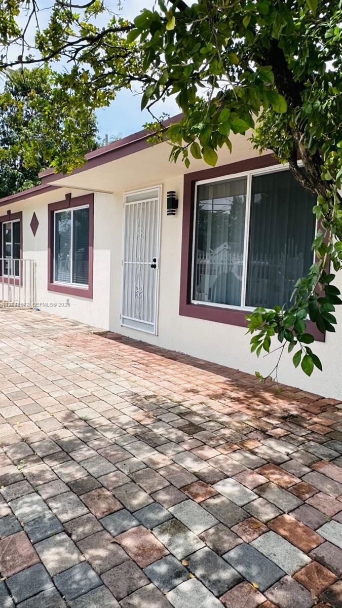 1097 NW 38th St, Miami FL 33127 photo 5