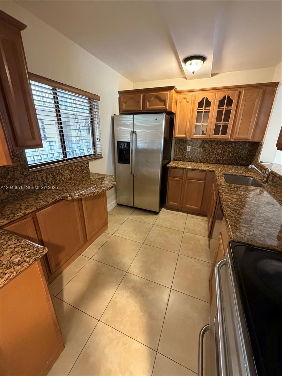 8635 NW 8th St # 303, Miami FL 33126 photo 2