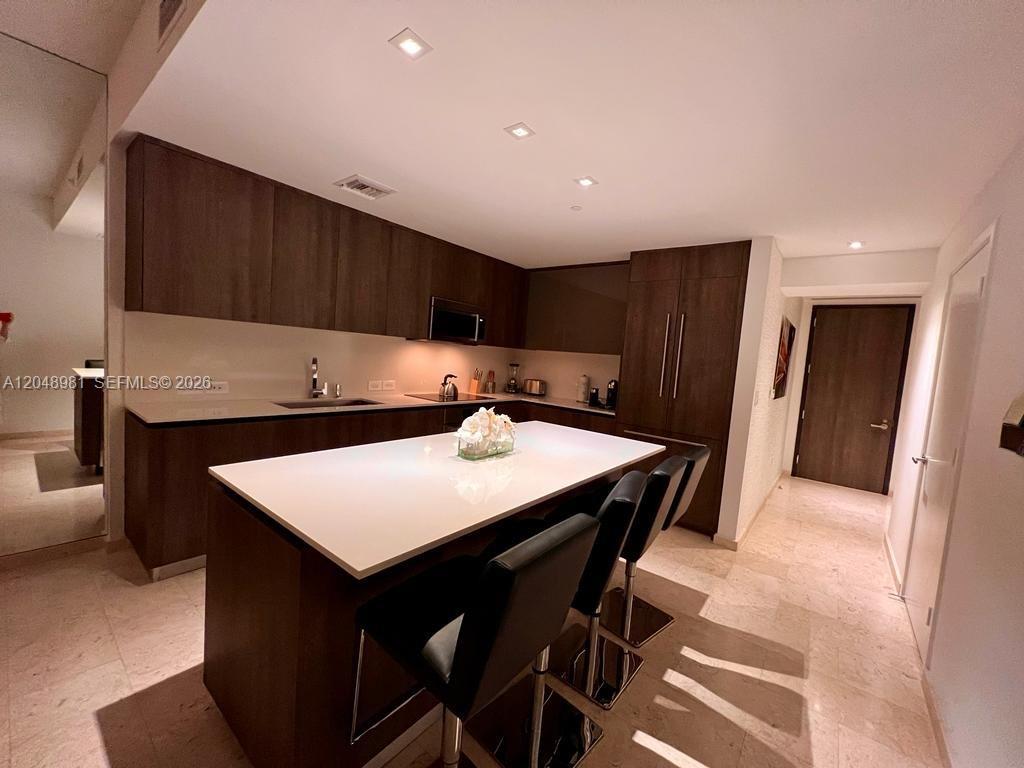88 SW 7th St # 808, Miami FL 33130 photo 3