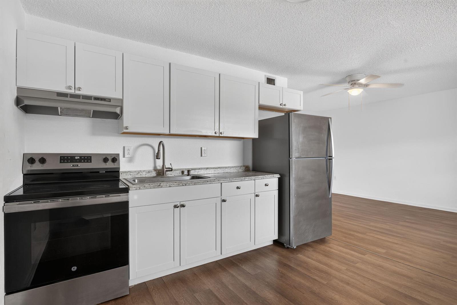 1300 NW 2nd Avenue # 12, Pompano Beach FL 33060 photo 3