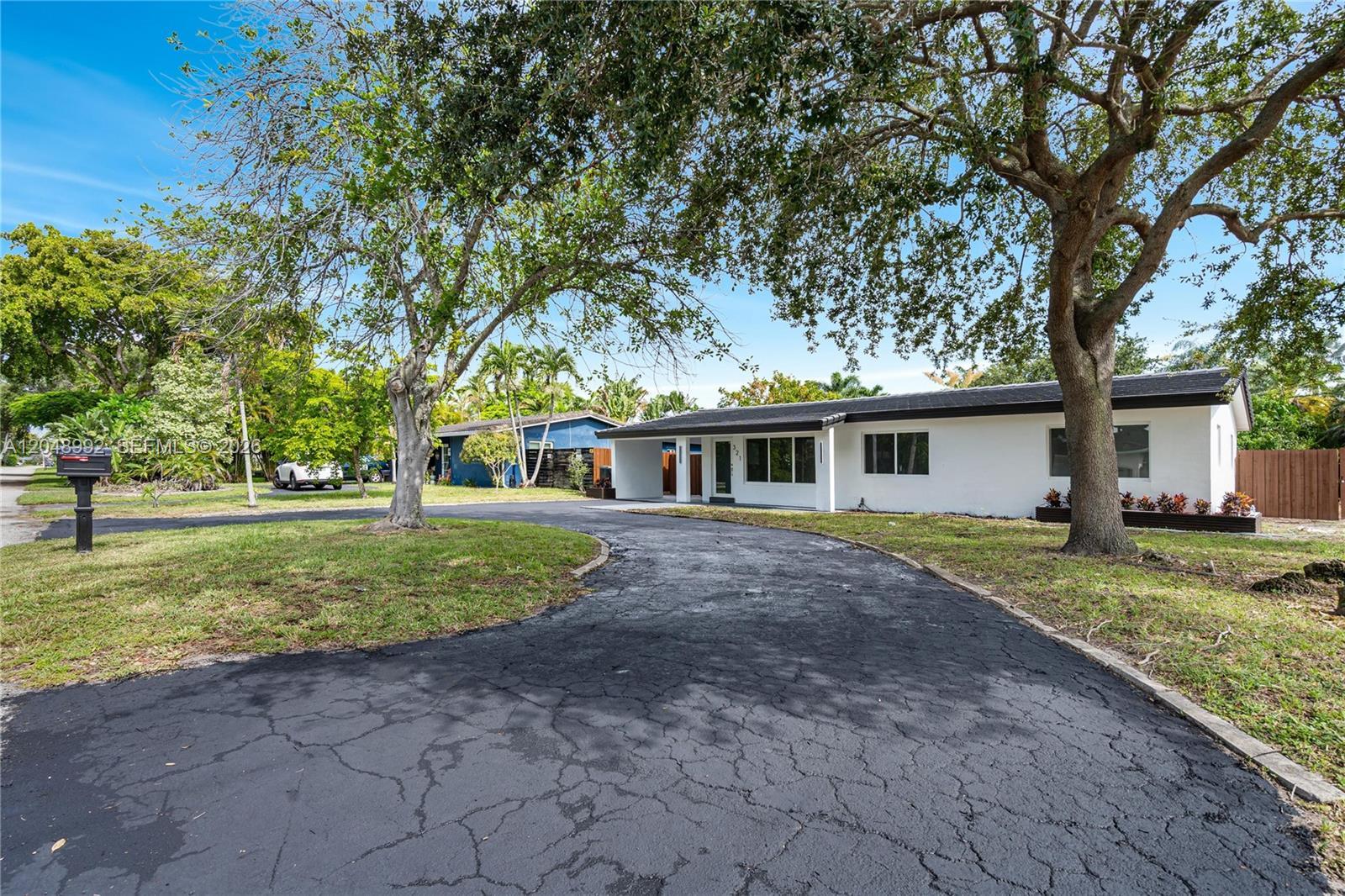 321 NW 36th St, Oakland Park FL 33309 photo 4