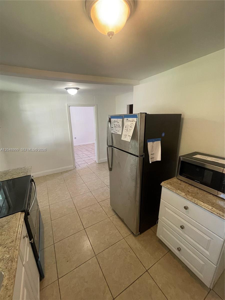 453 SW 19th Rd Rear, Miami FL 33129 photo 3