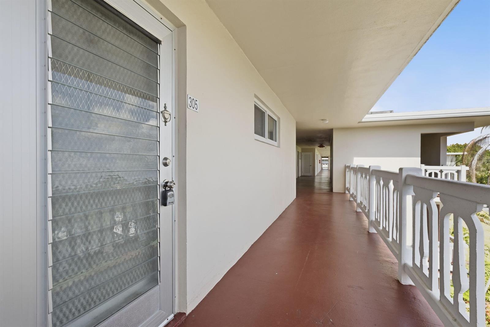 2606 Garden Drive S # 305, Lake Worth FL 33461 photo 3