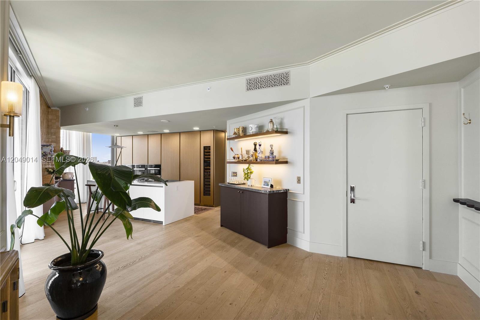6800 Indian Creek Dr # 4D, Miami Beach FL 33141 photo 2