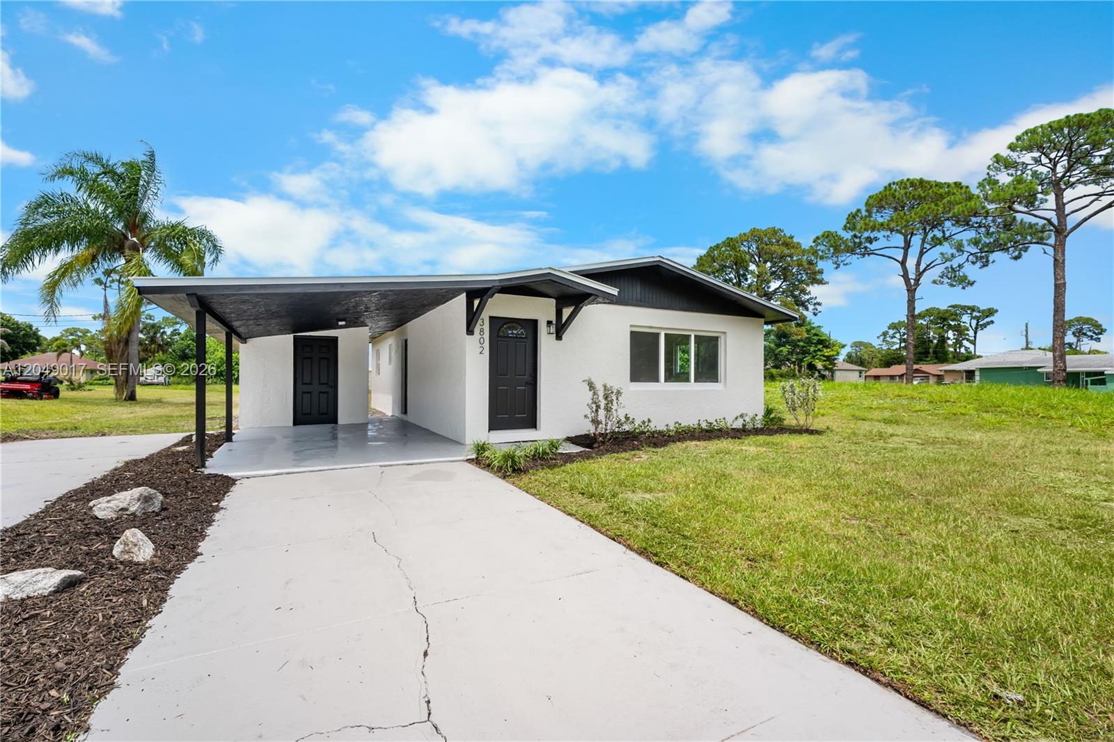 3802 N Avenue N, Fort Pierce FL 34947 photo 2