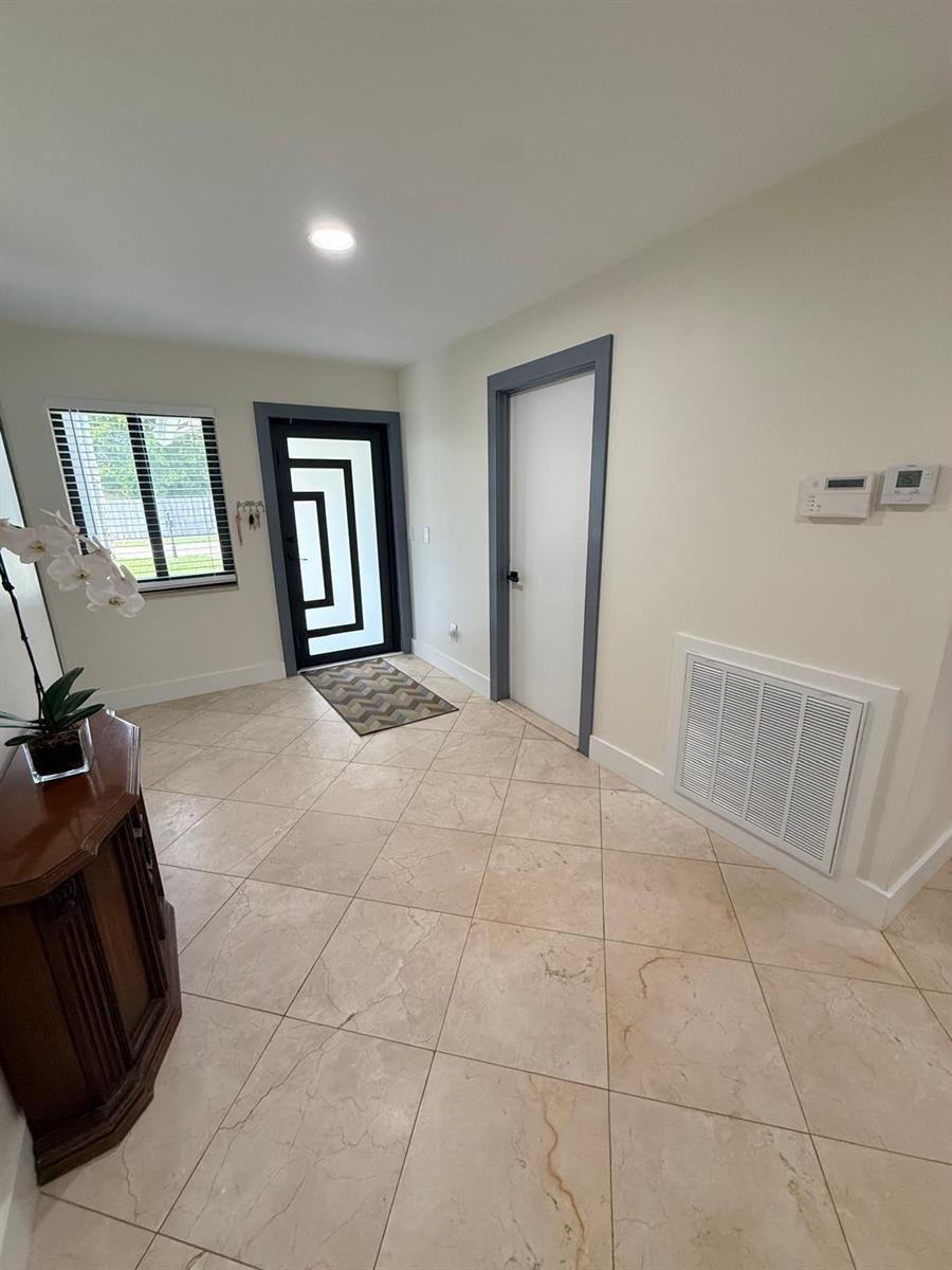 8843 SW 16th Street, Boca Raton FL 33433 photo 5