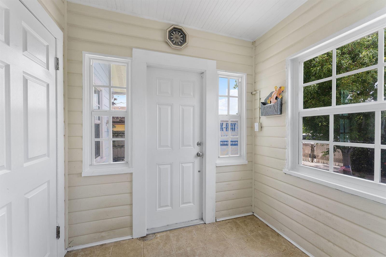 506 Malverne Road, West Palm Beach FL 33405 photo 2