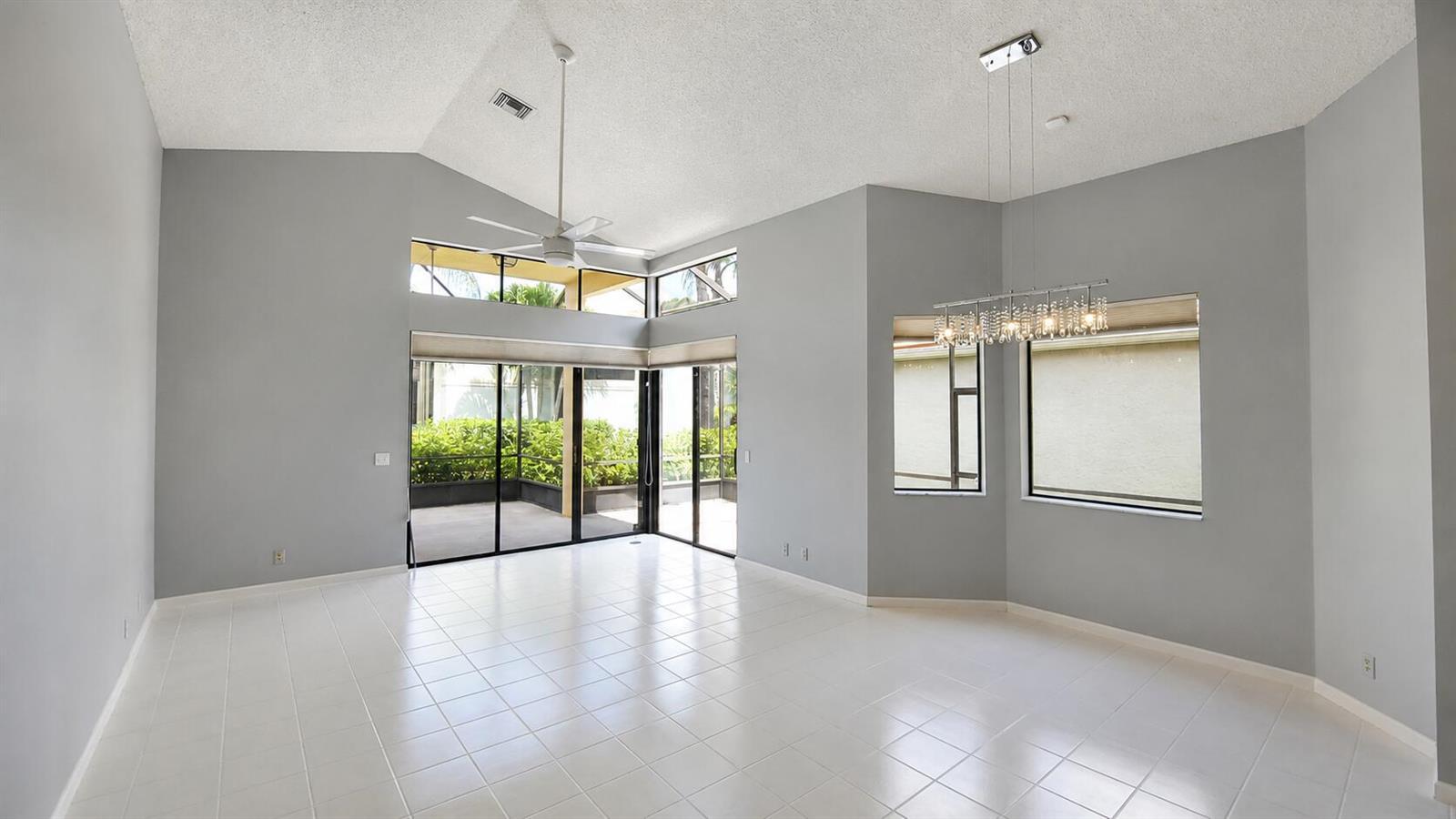 10139 Lexington Circle N, Boynton Beach FL 33436 photo 3