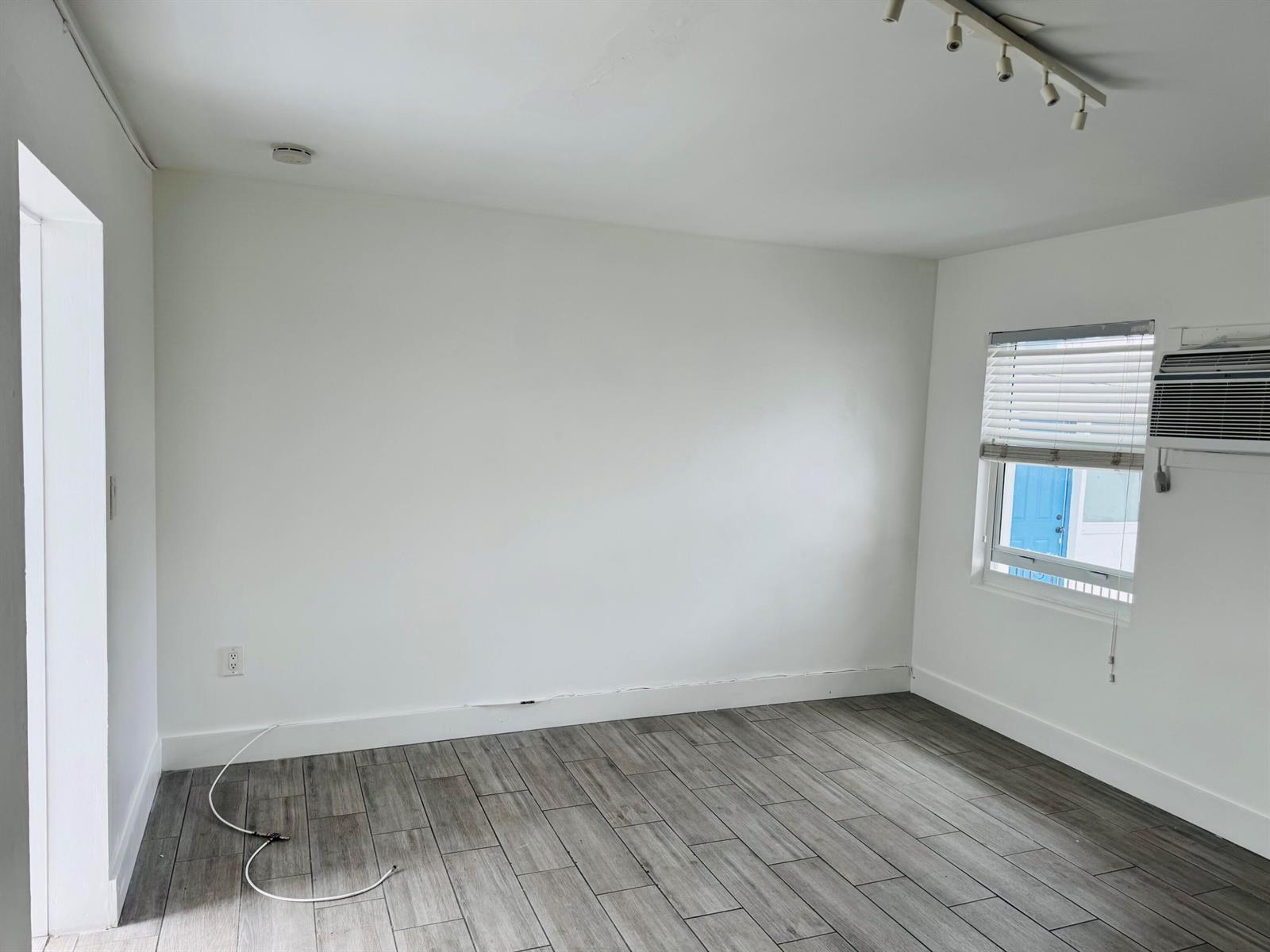 7910 Abbott Avenue # 6, Miami Beach FL 33141 photo 4
