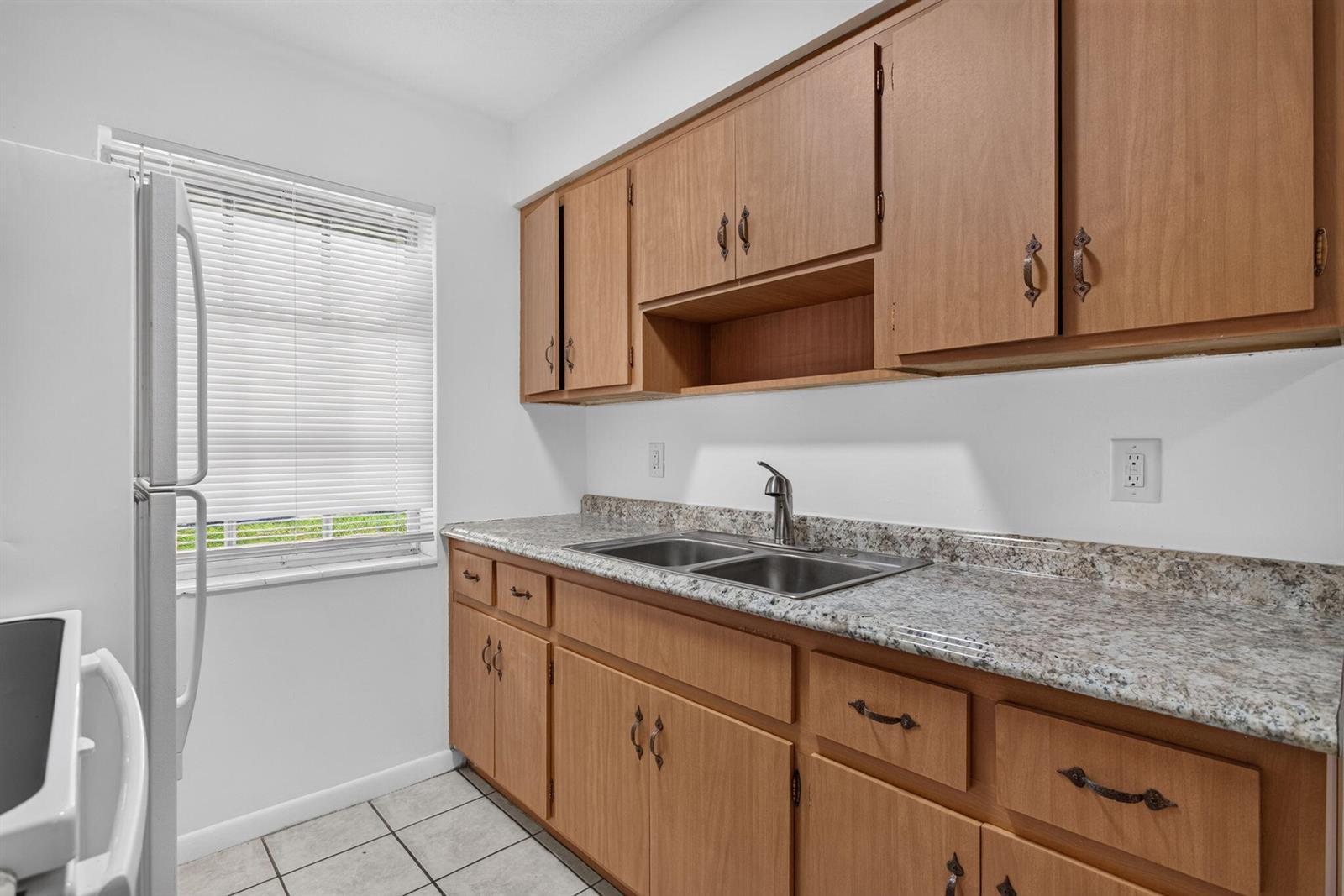 2391 NE 11th Court, Pompano Beach FL 33062 photo 4