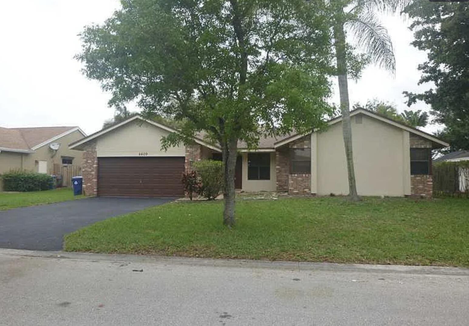 4409 NW 112th Avenue, Coral Springs FL 33065