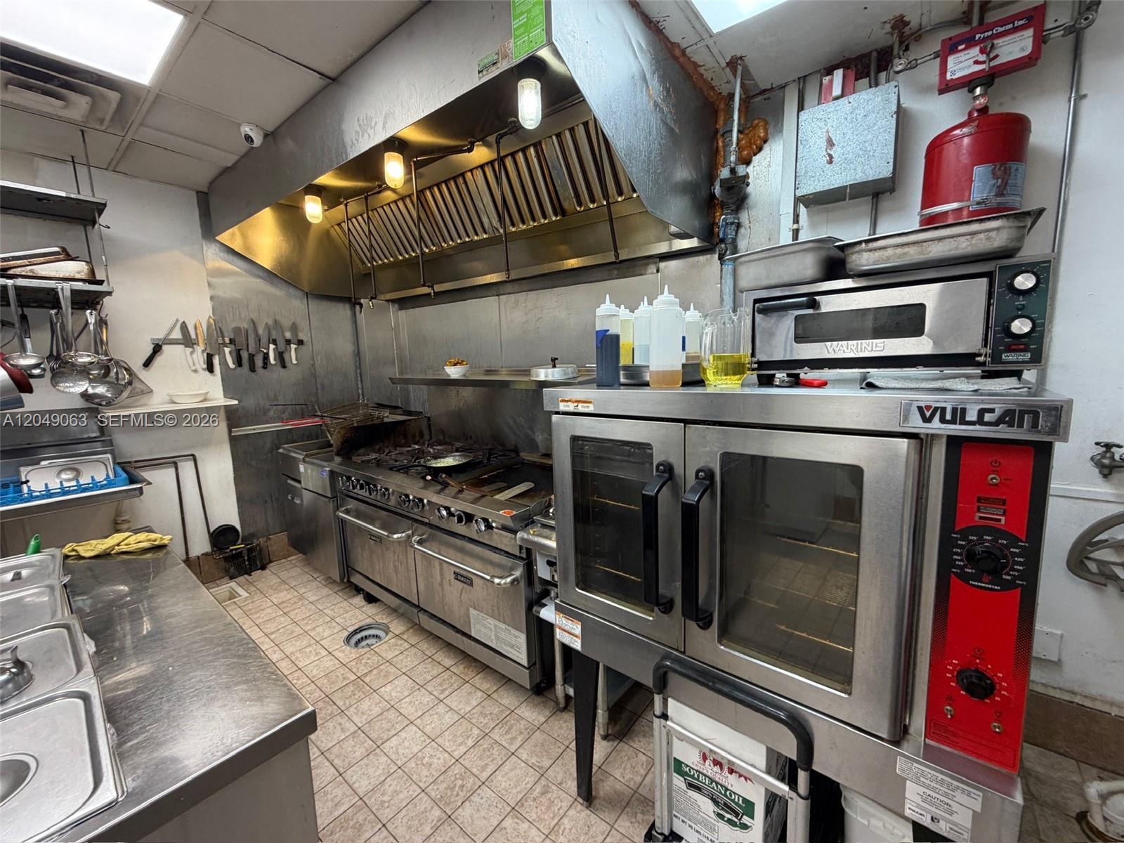 Restaurant space NW For Lease, Miami FL 33122 photo 2