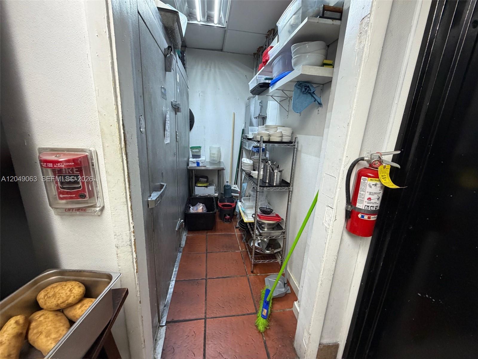 Restaurant space NW For Lease, Miami FL 33122 photo 4