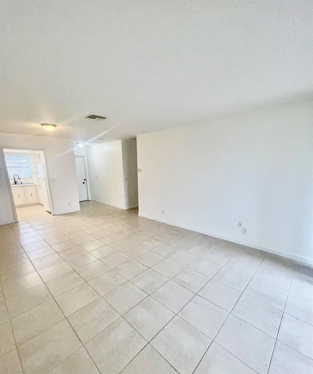 2521 Emory Drive W # F, West Palm Beach FL 33415