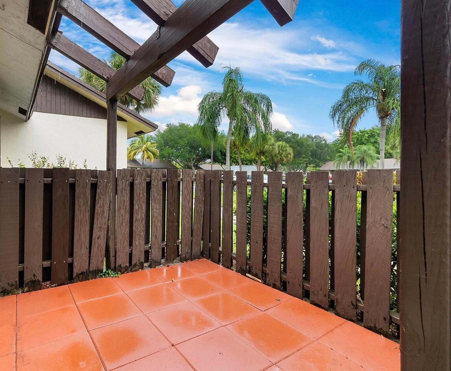 9 Vía De Casas Norte, Boynton Beach FL 33426