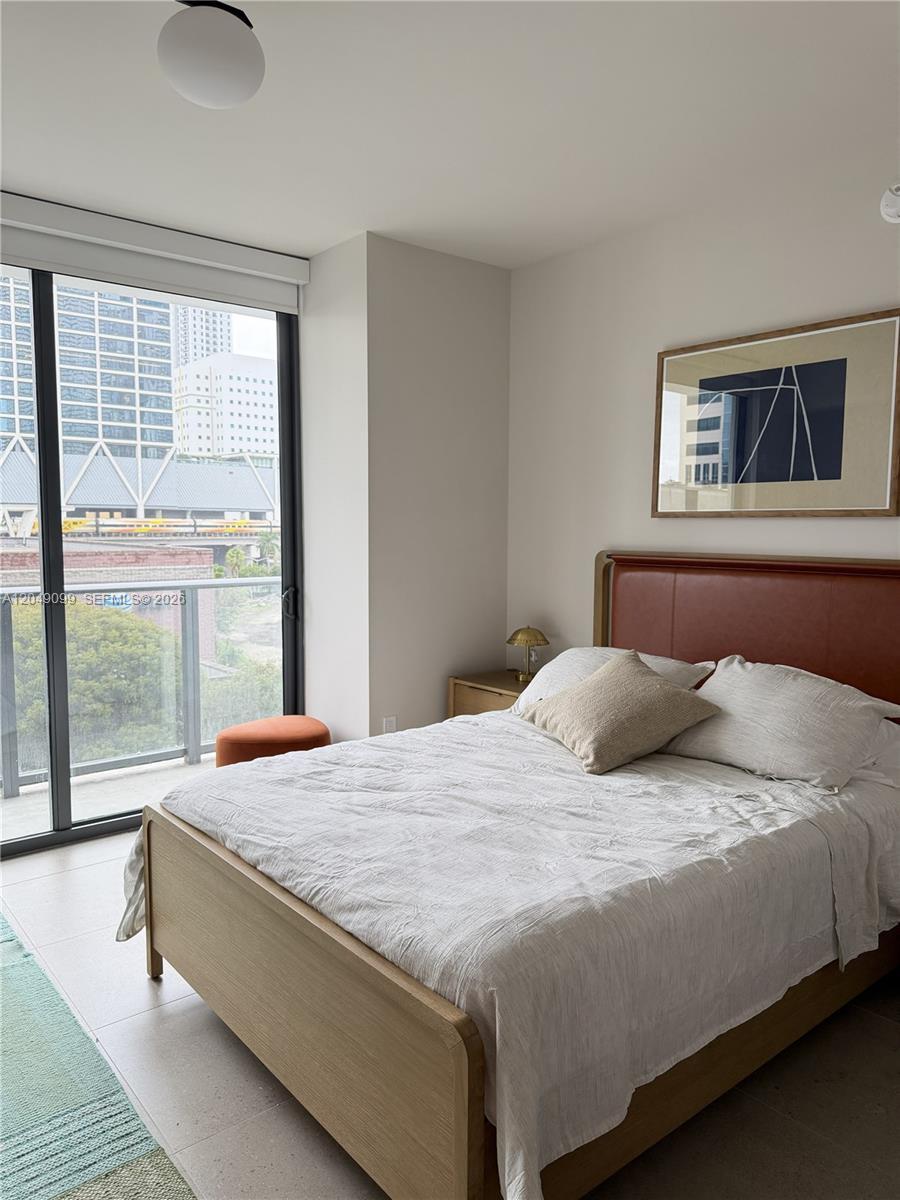 11 NE 6th St # 515, Miami FL 33132 photo 4
