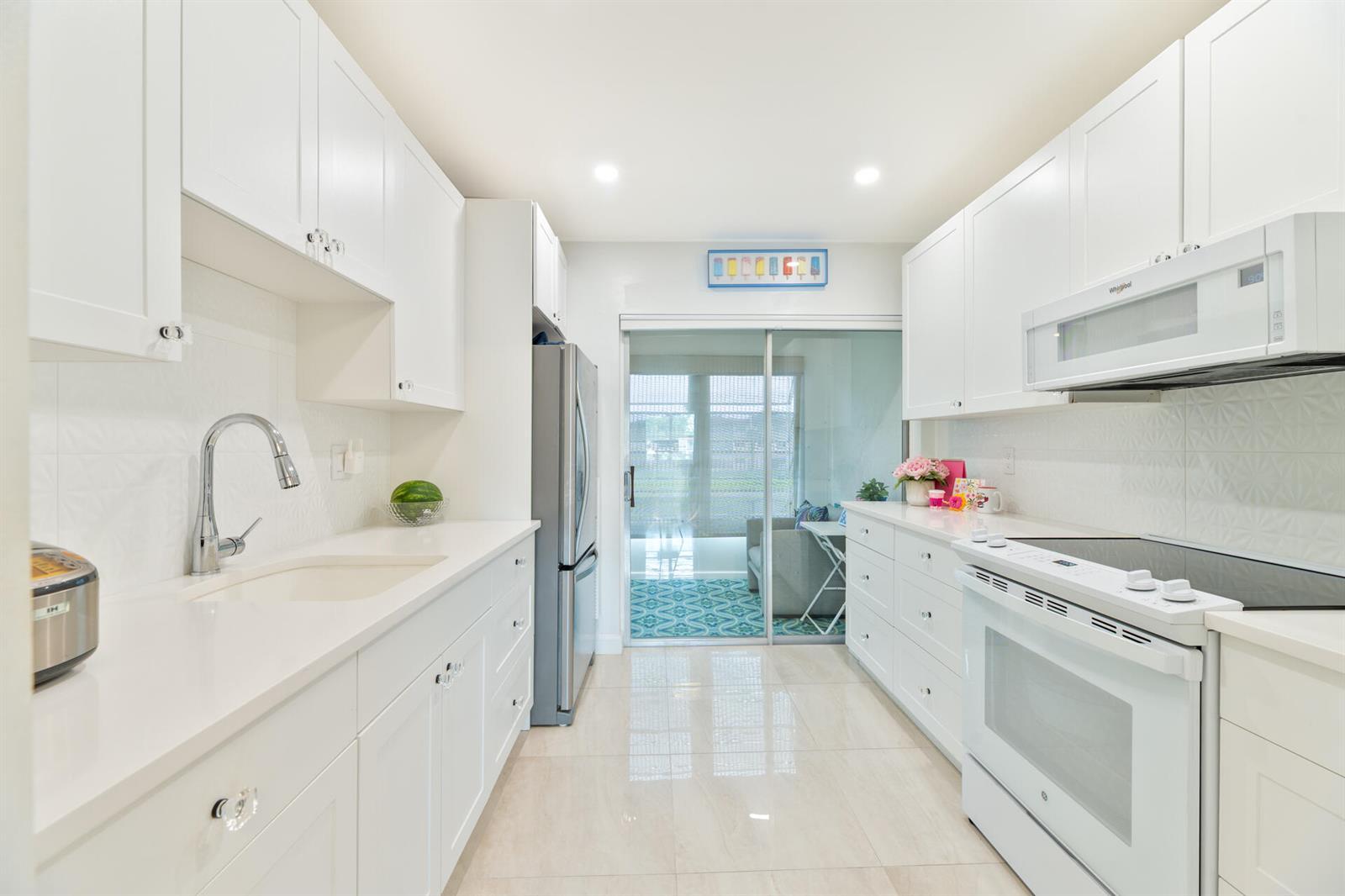 32 Abbey Lane # 205, Delray Beach FL 33446 photo 5