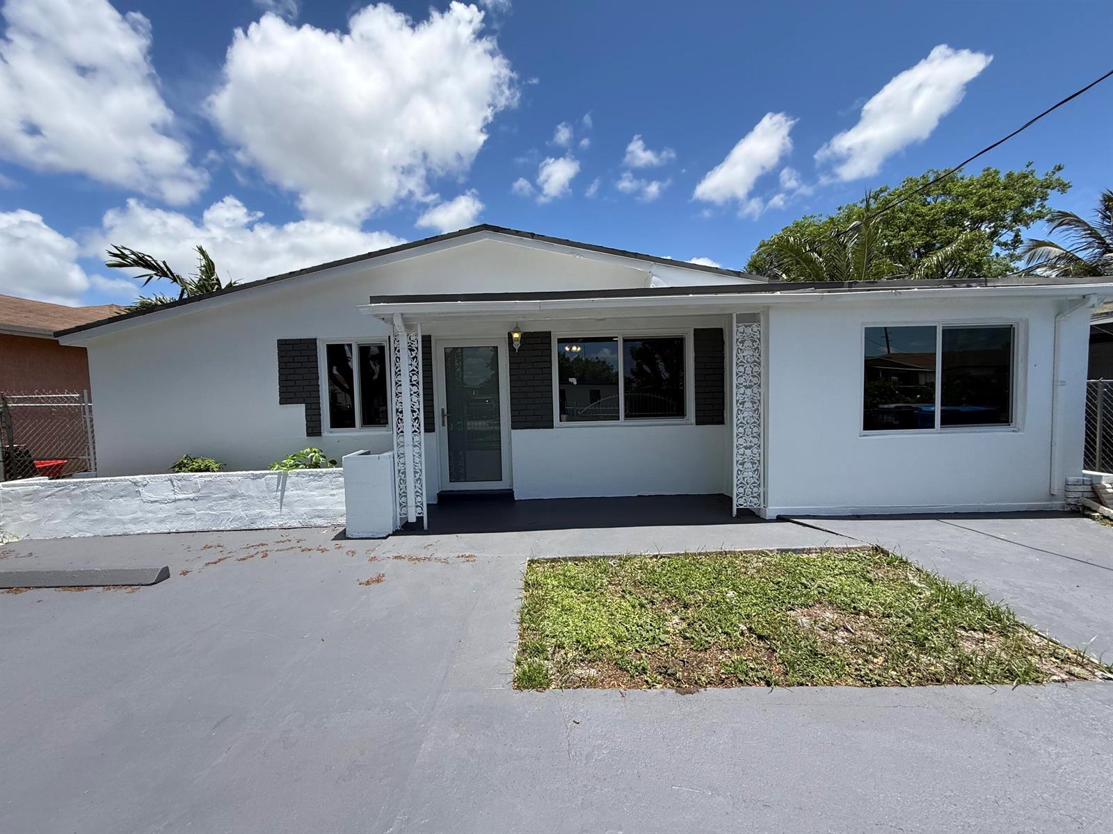 5441 SW 18th Street, West Park FL 33023