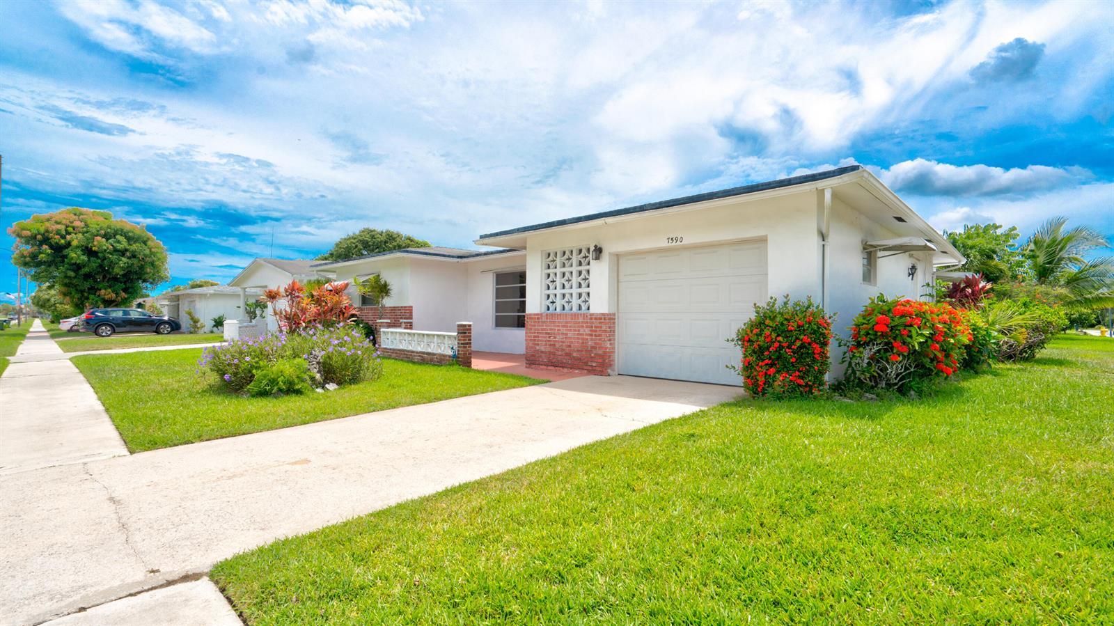 7590 Margate Boulevard, Margate FL 33063 photo 2