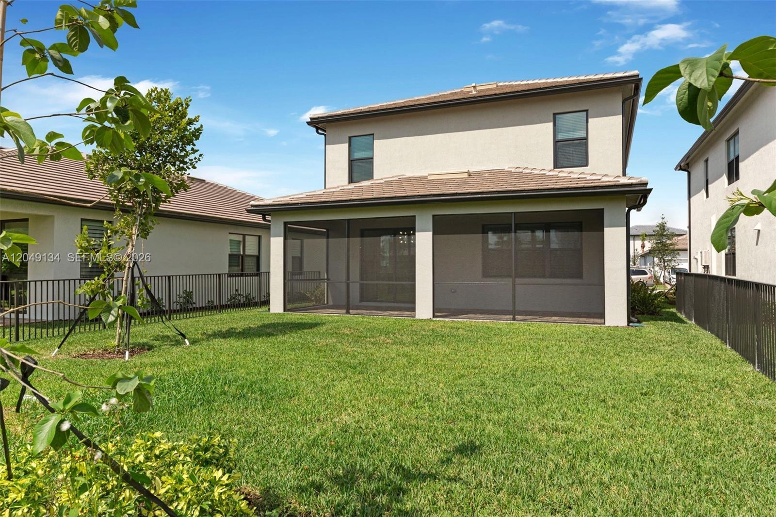 4470 Waterside Dr, Oakland Park FL 33309 photo 2
