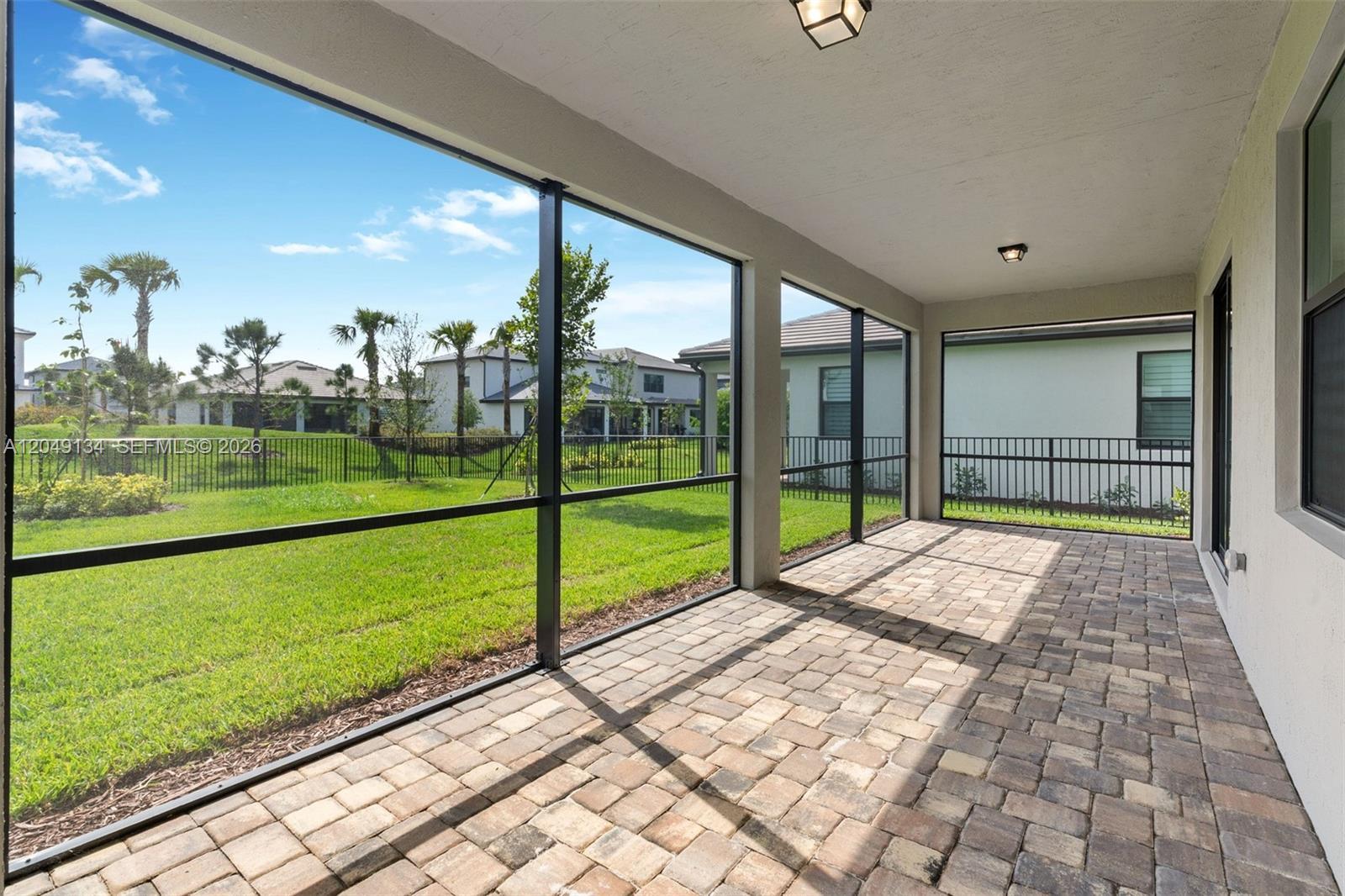 4470 Waterside Dr, Oakland Park FL 33309 photo 4
