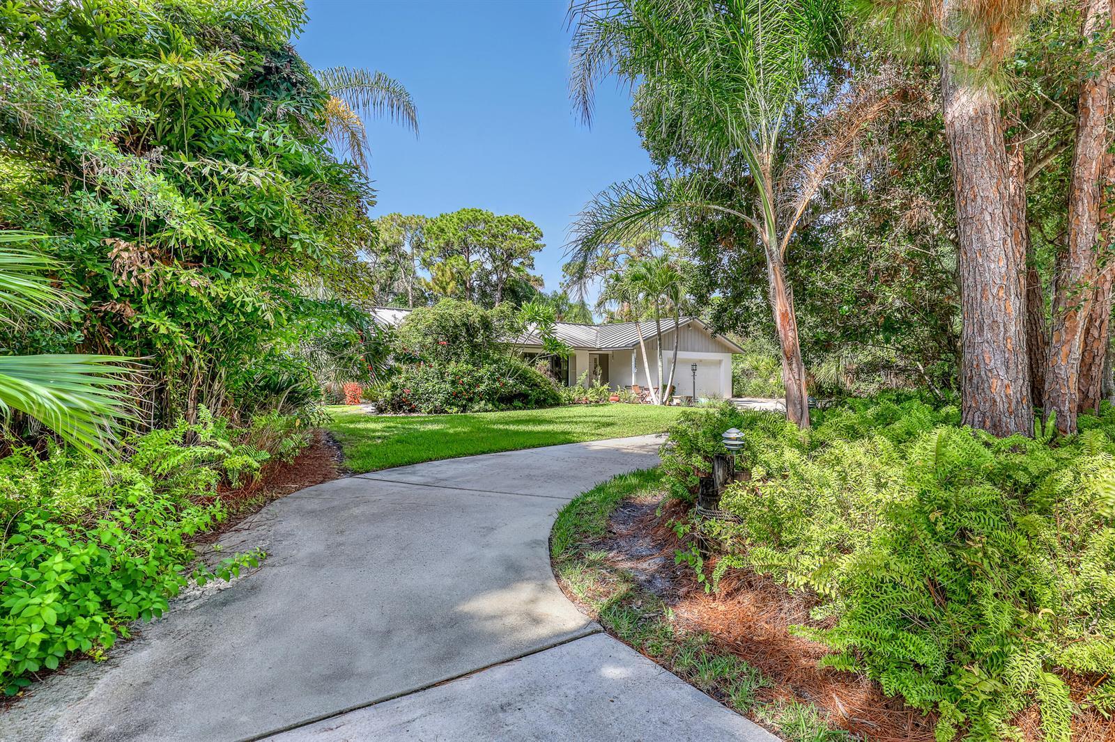 5548 Shirley Drive, Jupiter FL 33458 photo 2